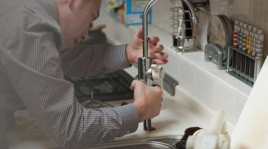 Local water heater installation in Manchester, IL